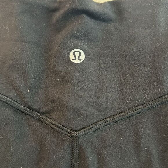 Lululemon black sweatpants joggers size 12 - Picture 3 of 3